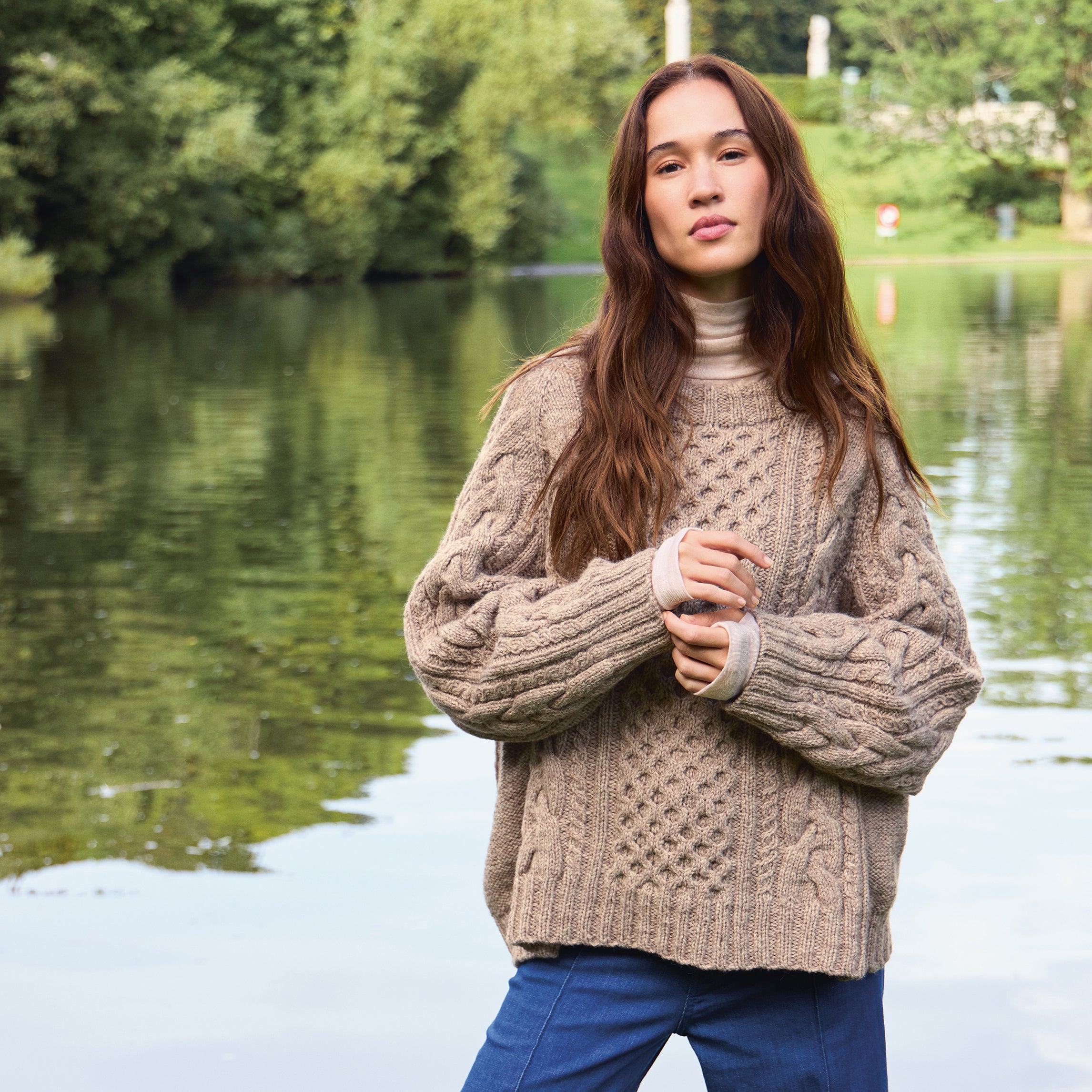 Opskrift på Wilbur Cable Sweater / Atlas