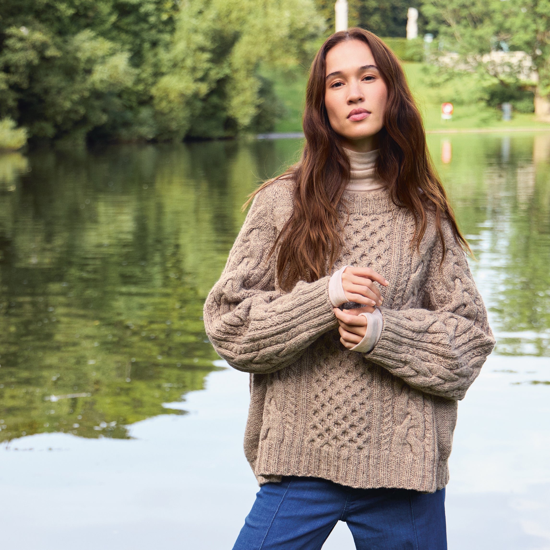 Opskrift på Wilbur Cable Sweater / Atlas