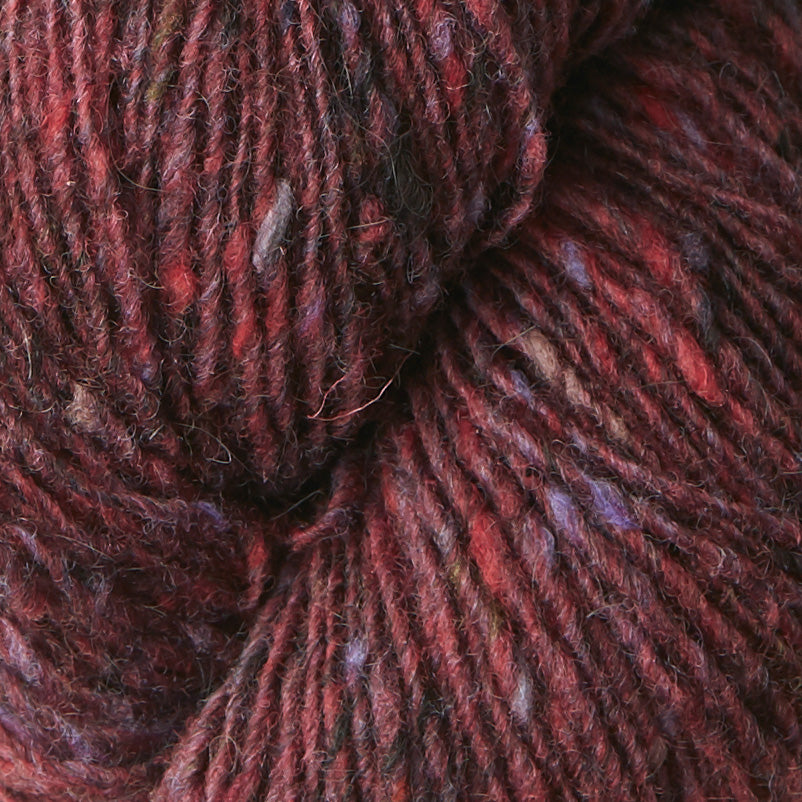 Isager Tweed wine