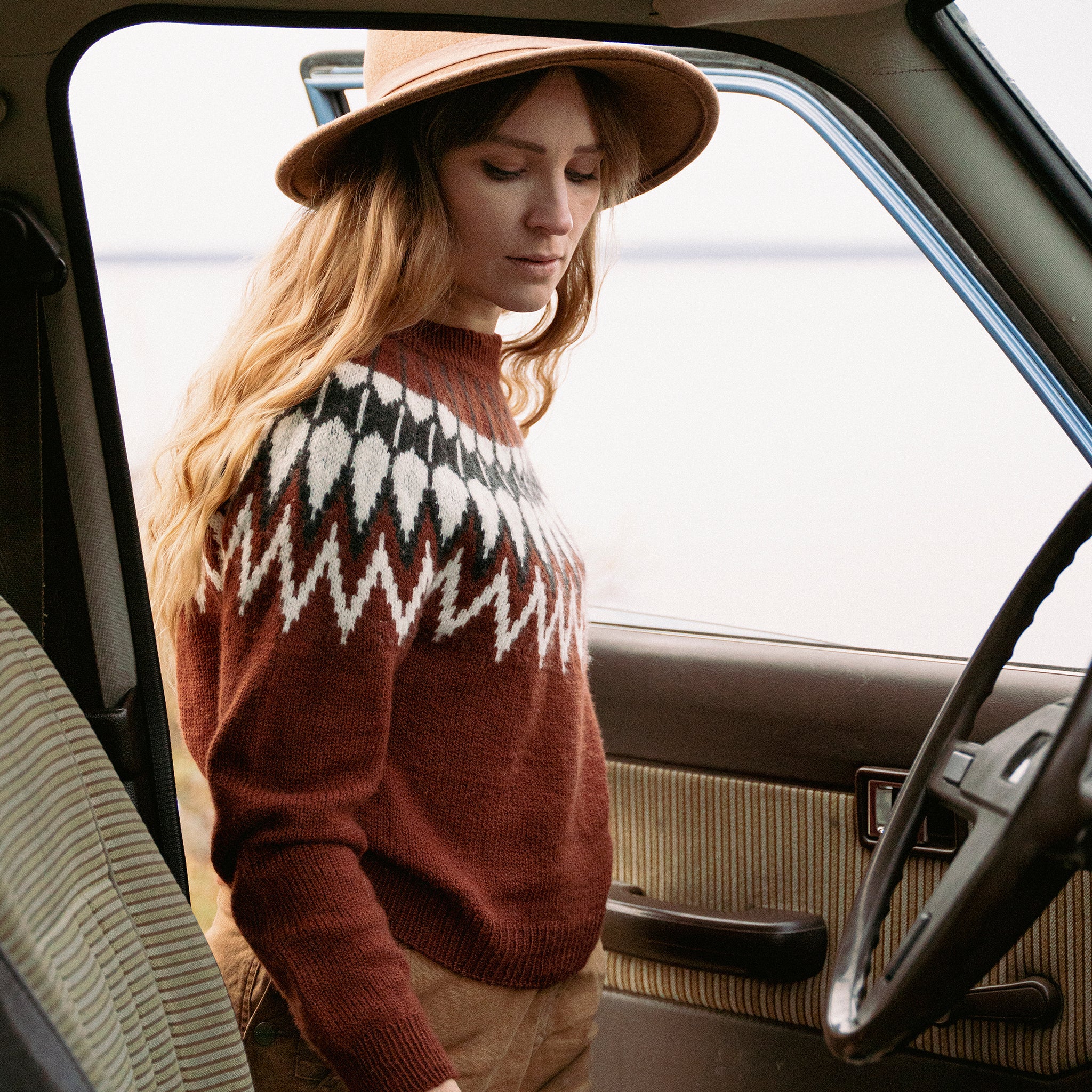 Unfolding Landscapes: 17 knits for the road