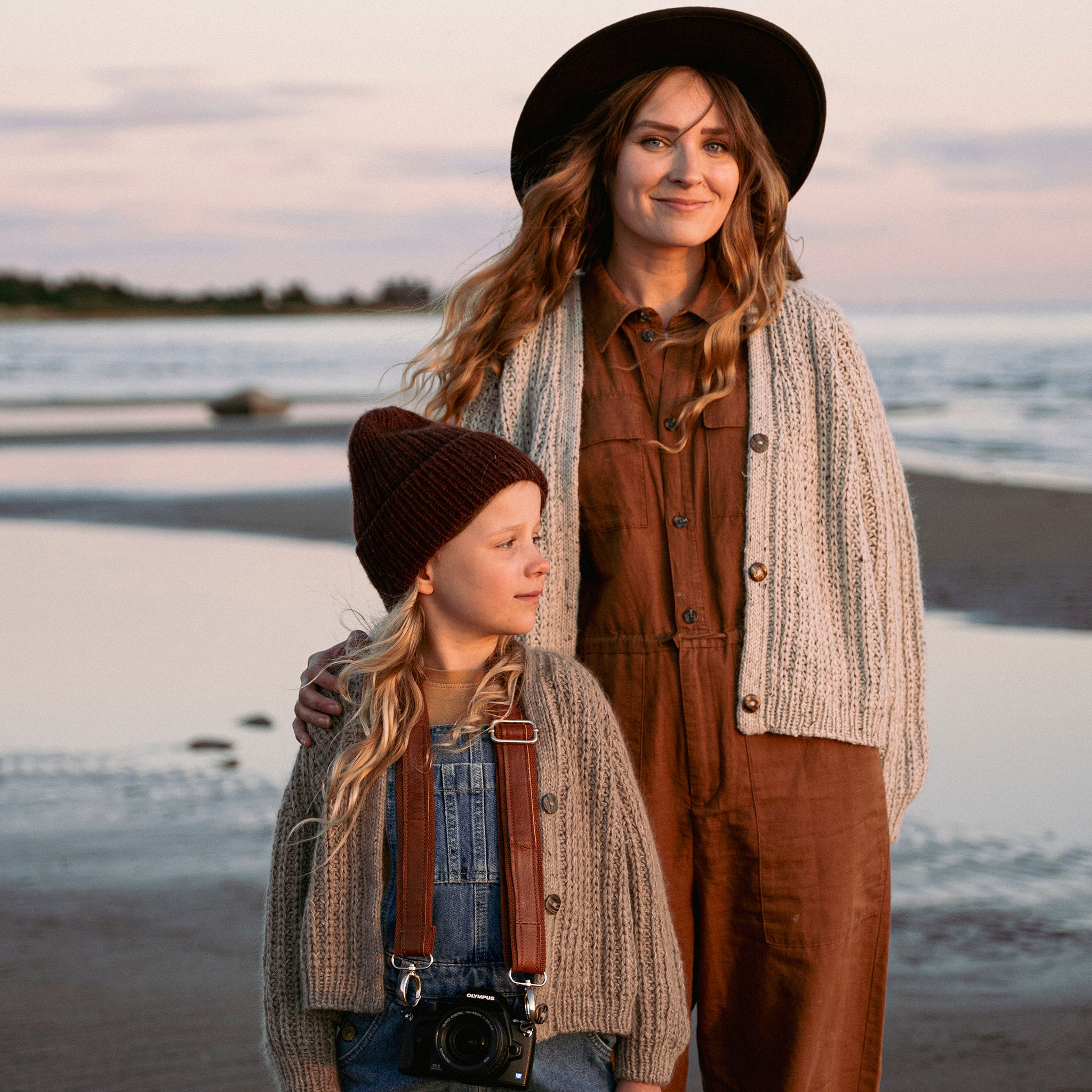 Unfolding Landscapes: 17 knits for the road